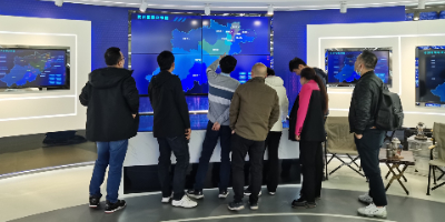 广州白云区同德街道办事处主任殷宁宁来访知识服务中心